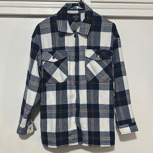 Flanel Button-Up Shirt Jacket